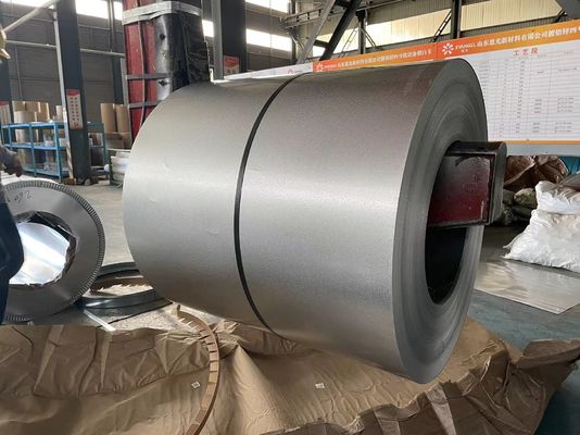 Regelmäßiges Spangelfeld aus Aluzinc-Stahl 0,13 mm-0,8 mm Aluzinc-Spule mit 20-30% Verlängerung