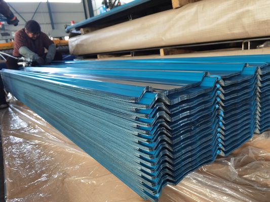 Hohe Härte 60-95HRB Wellstahlplatte Oberfläche 20-275 g/m2 Zinkbeschichtung